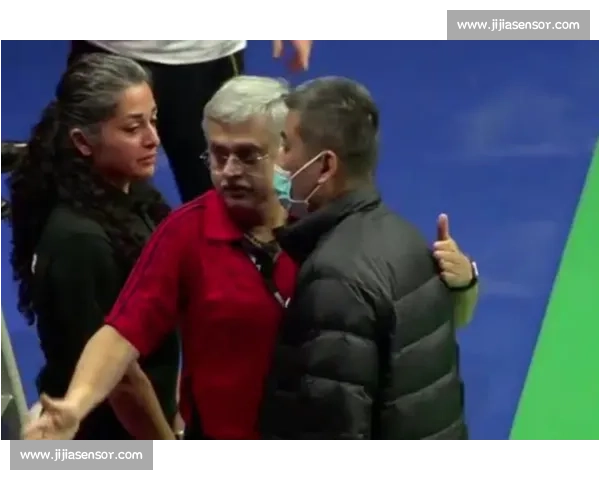 世运会裁判谢尔盖九头身反差出圈：55 岁的优雅 “法拉利” 如何燃爆全网